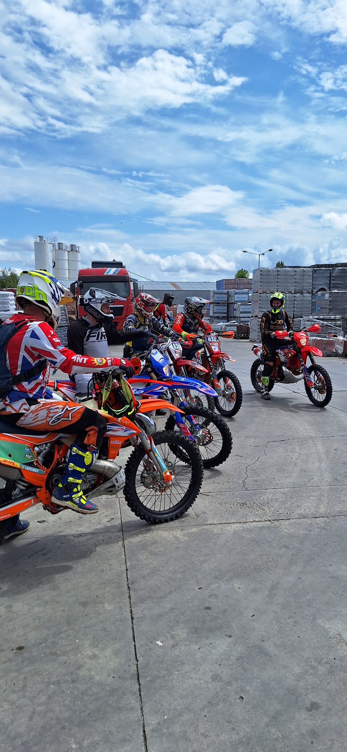 Red Bull Romaniacs 2025 Race Service & Bike Rental